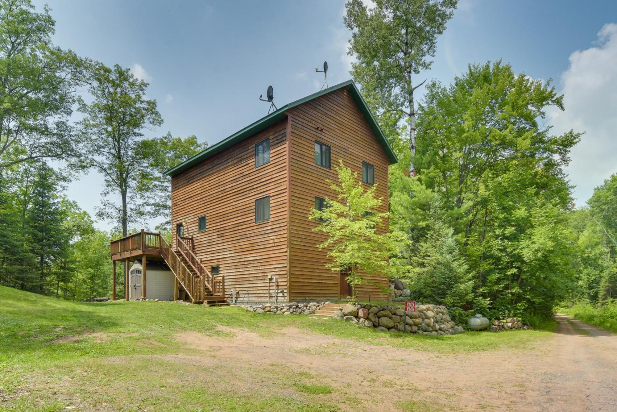 Scenic Hayward Lake View Retreat With Fire Pit Exterior photo